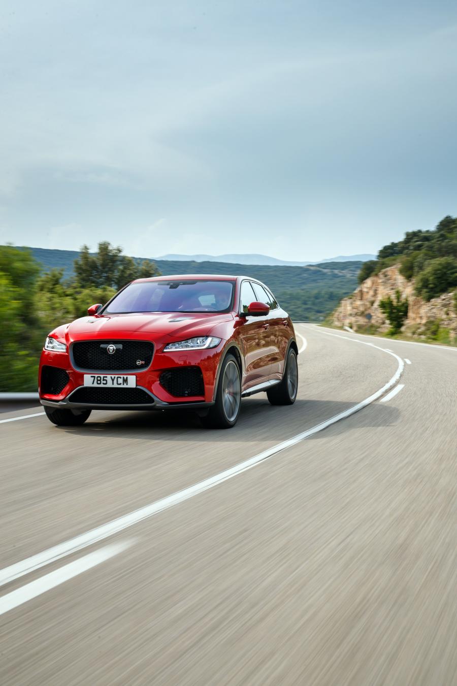  Jaguar F-Pace SVR 2018 года  (WW) (фото 45 из 115)